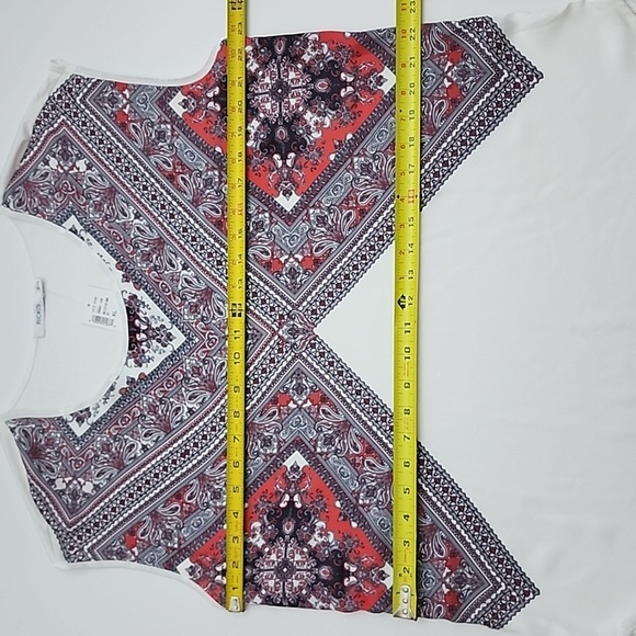 Ricki's Size XL White Shirt Resplendent with Red and Black Design  Size XL - Picture 10 of 11